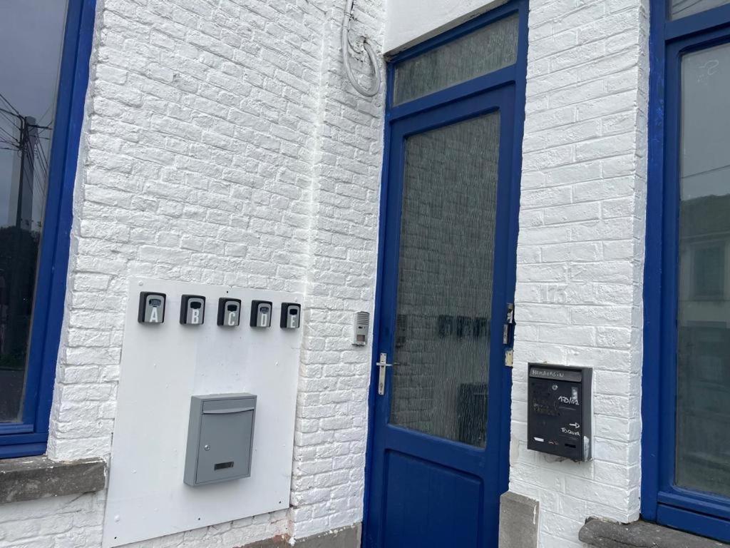 Station 173 B Bruxelles-Charleroi-Airport Apartment Ngoại thất bức ảnh